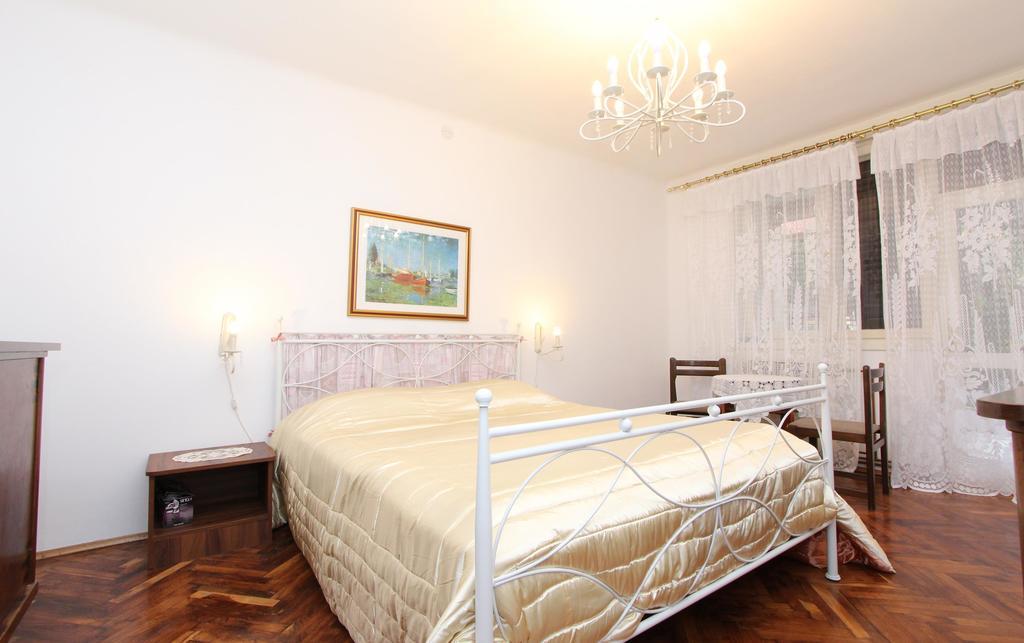 Guest House Aurora Rovinj Luaran gambar
