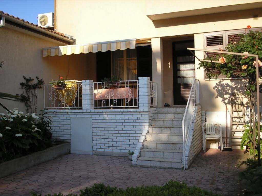 Guest House Aurora Rovinj Luaran gambar